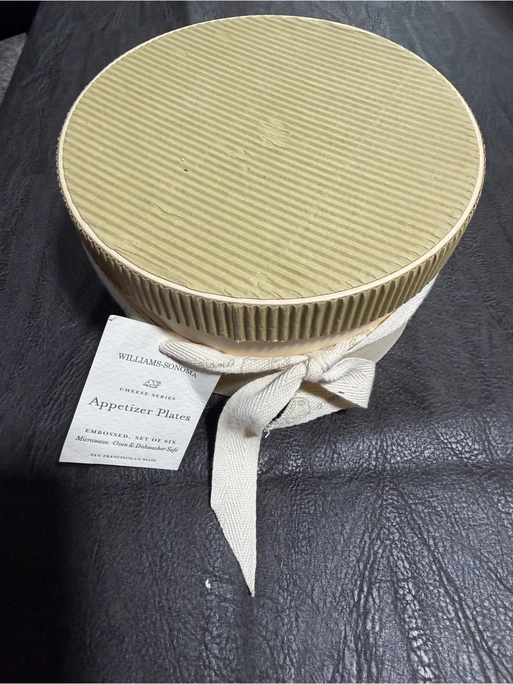 Williams Sonoma Cream Appetizer Plates Gift Box with six plates.